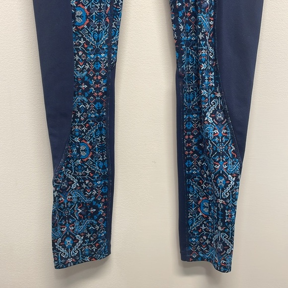 NWOT Athleta High Rise Chaturanga Tight Leggings Tapestry S - Picture 4 of 16